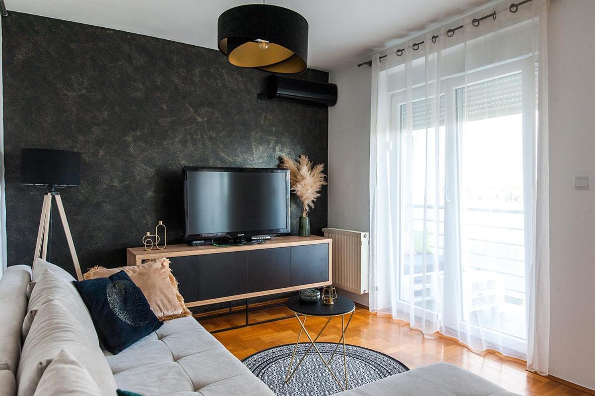 Arena Apartment Осиек Екстериор снимка
