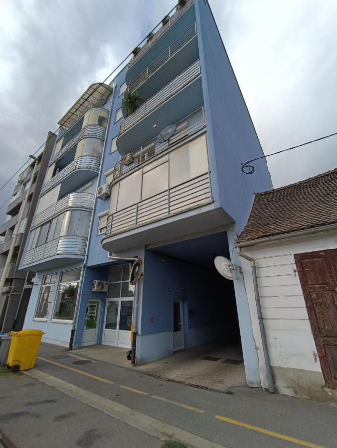 Arena Apartment Осиек Екстериор снимка